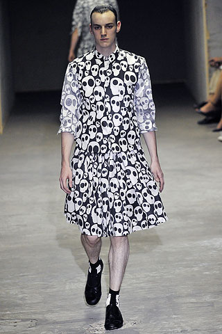 Comme des Garcons / - 2011